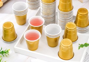 2oz Plastic Disposable Shot Cups 25ct – Gold